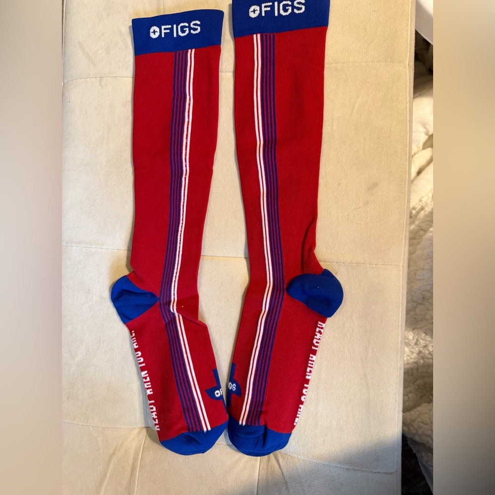 FIGS Compression socks - image 3
